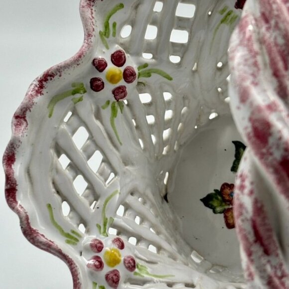 Berardos Portugal Artisan-Made Ceramic Lattice Basket, Signed and Numbered #2042 - Picture 10 of 15